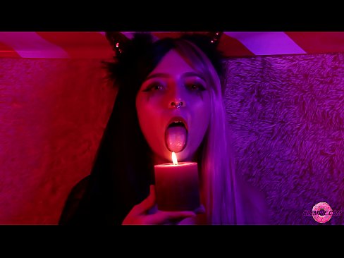 ❤️ Blowjob dìoghrasach bho Sexy Succubus le Coileanadh Beul ❤ Bhidio gnè leinn