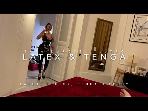 ❤️ Leas-phiuthar le ceann ruadh ann an deise latex air a fucked le stepbrother ❤ Bhidio gnè leinn